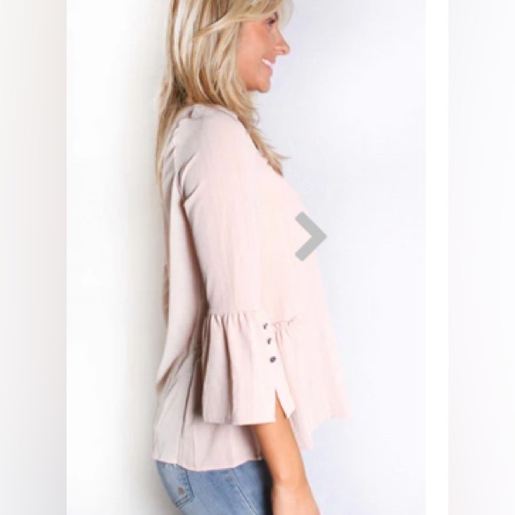 Loana brand blouse - Picture 3 of 3